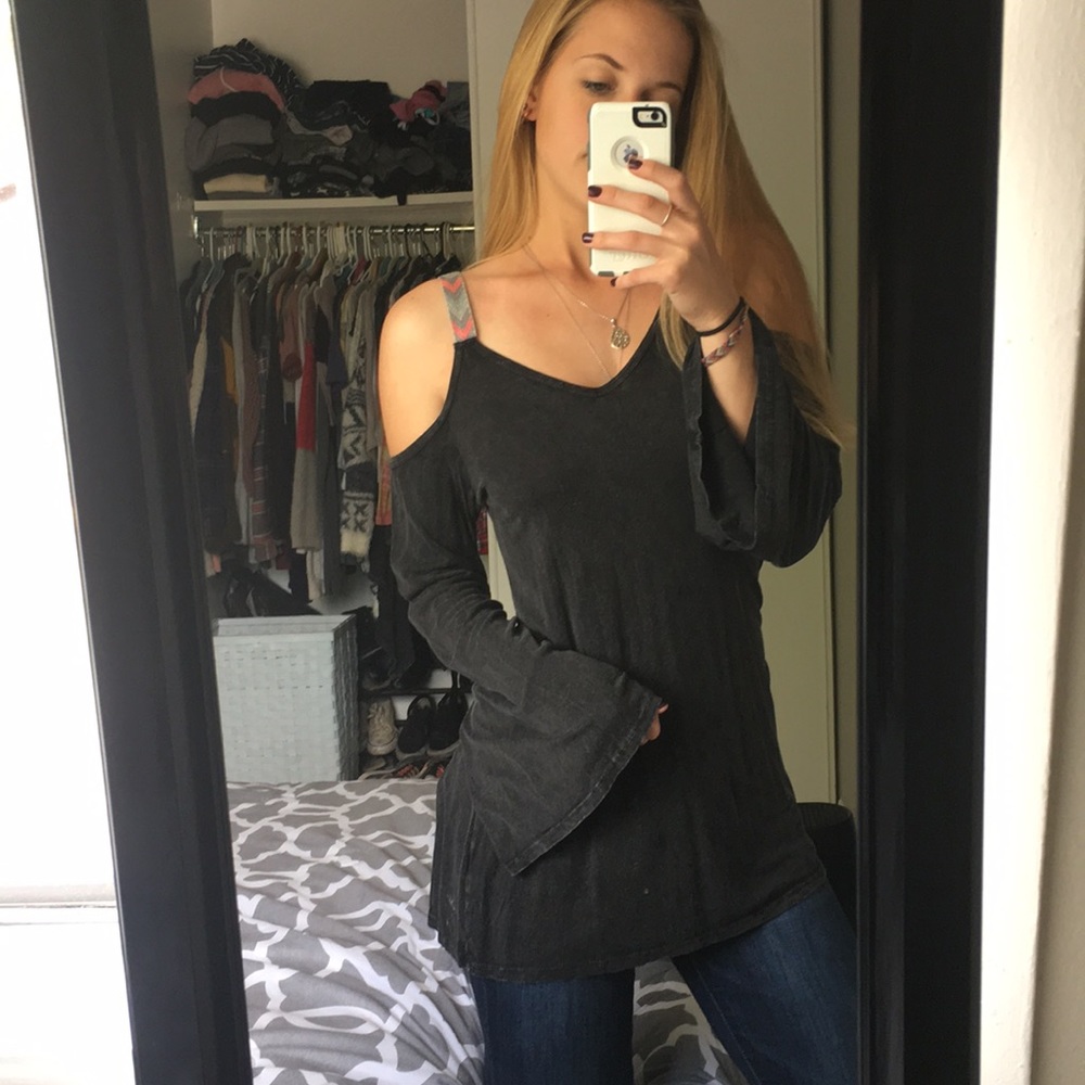 Hardly worn, long-sleeve top